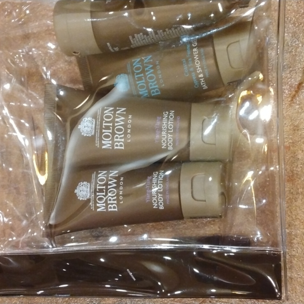 London Molton Brown kit